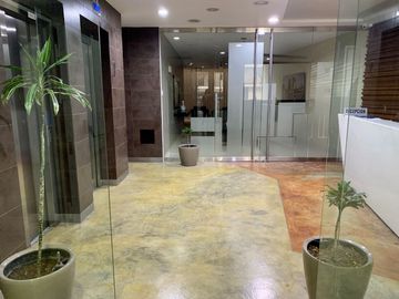 VENTA DPTO EN AV LA PAZ, MIRAFLORES, 2 DORMITORIOS