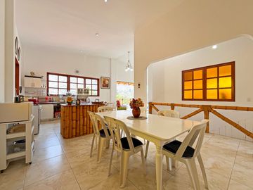 🏡✨ EN VENTA: HERMOSA CASA CON HUERTO EN SANTA CRUZ DE FLORES – MALA, CAÑETE 🌿🍇