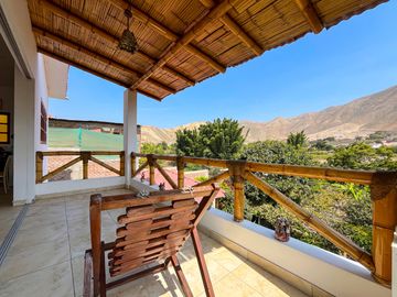 🏡✨ EN VENTA: HERMOSA CASA CON HUERTO EN SANTA CRUZ DE FLORES – MALA, CAÑETE 🌿🍇