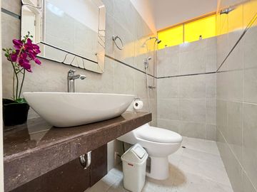 🏡✨ EN VENTA: HERMOSA CASA CON HUERTO EN SANTA CRUZ DE FLORES – MALA, CAÑETE 🌿🍇