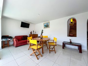 🏡✨ EN VENTA: HERMOSA CASA CON HUERTO EN SANTA CRUZ DE FLORES – MALA, CAÑETE 🌿🍇