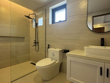 CHATEAUX DE PARIS SILANG CAVITE HOUSE AND LOT FOR SALE