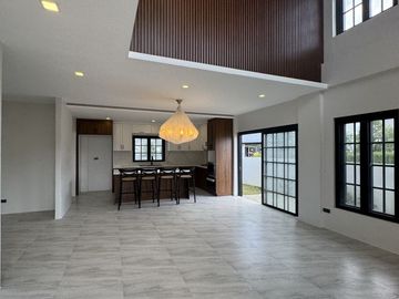 CHATEAUX DE PARIS SILANG CAVITE HOUSE AND LOT FOR SALE