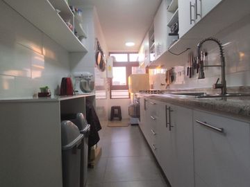 SE VENDE DEPTO. REMODELADO, EDIF. MONTE ACONCAGUA, CONCEPCIÓN