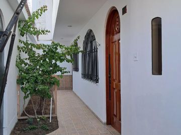 Casa en Alquiler - San Francisco de Asís - Surco