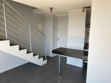 Imperdible vista de Santiago Centro, SE VENDE LOFT a pasos Metro Parque Almagro