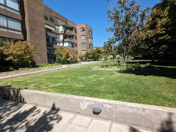 Venta departamento La Dehesa / Robles