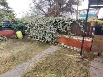 Gran Propiedad Esquina, Con Excelente Ubicación (rebajado)