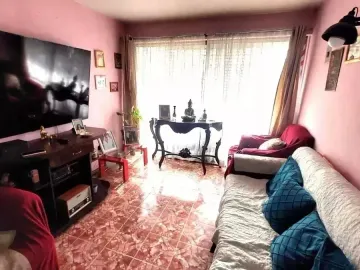 Gran Propiedad Esquina, Con Excelente Ubicación (rebajado)