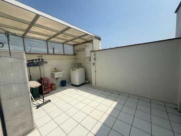 Vendo Exclusivo Dúplex con Piscina y Área de Parrilla en Valle Hermoso!!