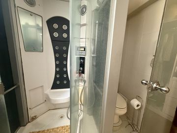 Vendo Exclusivo Dúplex con Piscina y Área de Parrilla en Valle Hermoso!!