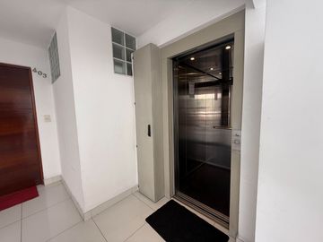 Vendo Exclusivo Dúplex con Piscina y Área de Parrilla en Valle Hermoso!!