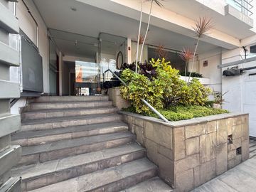 Vendo Exclusivo Dúplex con Piscina y Área de Parrilla en Valle Hermoso!!