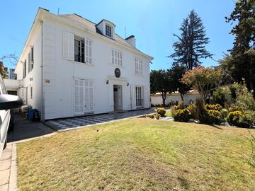 Venta Casa Gran Terreno Metro Escuela Militar