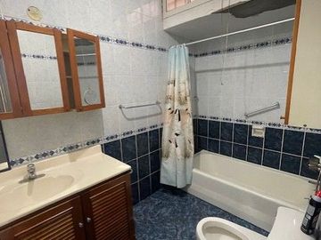 VENTA DE LINDA CASA 5 DORM. OFICINA/ESTUDIO, SALA ESTAR, 3 COCHERAS, CERCA AV. PEZET EN MAGDALENA DEL MAR