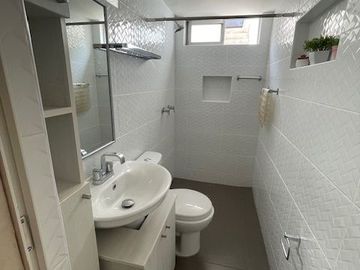 VENTA DE LINDA CASA 5 DORM. OFICINA/ESTUDIO, SALA ESTAR, 3 COCHERAS, CERCA AV. PEZET EN MAGDALENA DEL MAR