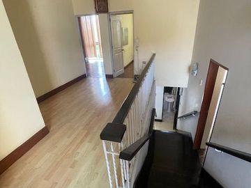 VENTA DE LINDA CASA 5 DORM. OFICINA/ESTUDIO, SALA ESTAR, 3 COCHERAS, CERCA AV. PEZET EN MAGDALENA DEL MAR