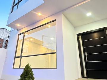 Casa en venta en Loja sector PROURVI