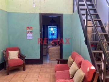 Oportunidad Se Vende Casa A Precio De Terreno Muy Bien Ubicado