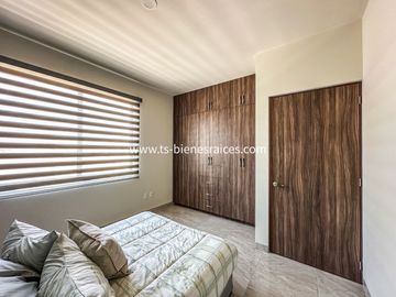 Casa en VENTA en Altos del Marques (Lomas del Marques)