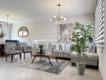 Altos del Marqués Casa Nueva en VENTA