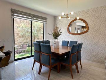 Altos del Marqués Casa Nueva en VENTA