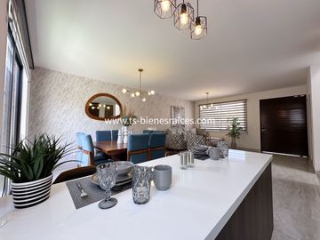 Altos del Marqués Casa Nueva en VENTA