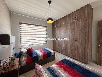 Altos del Marqués Casa Nueva en VENTA