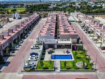 Casa Nueva en VENTA en Altos del Marques (Lomas del Marques)