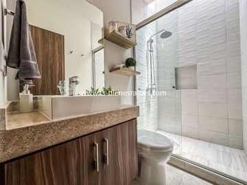 Casa Nueva en VENTA en Altos del Marques (Lomas del Marques)