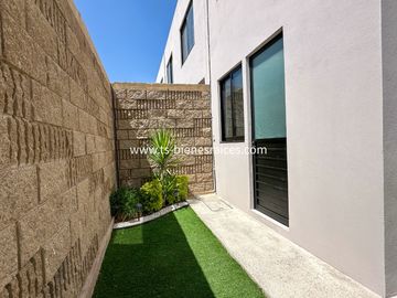Casa Nueva en VENTA en Altos del Marques (Lomas del Marques)