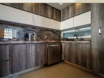 HERMOSA CASA EN VENTA EN LOMAS INDEPENDENCIA