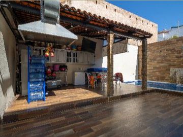 HERMOSA CASA EN VENTA EN LOMAS INDEPENDENCIA