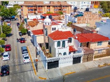 HERMOSA CASA EN VENTA EN LOMAS INDEPENDENCIA