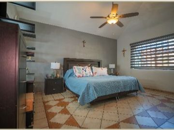 HERMOSA CASA EN VENTA EN LOMAS INDEPENDENCIA