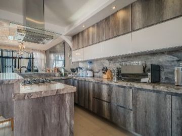 HERMOSA CASA EN VENTA EN LOMAS INDEPENDENCIA