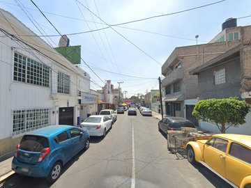 CASA EN RECUPERACION EN IZTAPALAPA!!!