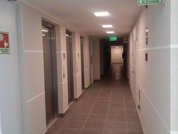 Depto Terraza, 2d 1b Estacionamiento Y Bod, Pasos del Metro