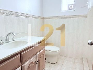Casa habitación con terreno Emiliano Zapata