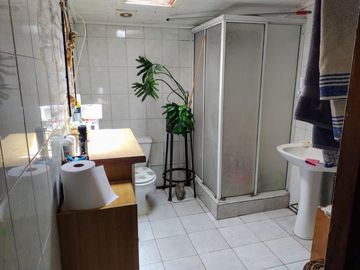PROPIEDAD HABITACIONAL Y COMERCIAL EN EL QUISCO