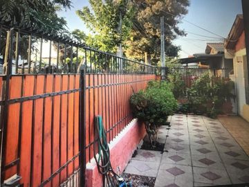 PEÑALOLEN , VENTA AMPLIA CASA