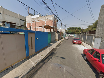 AMPLIA CASA EN RECUPERACION EN IZTAPALAPA!!!!