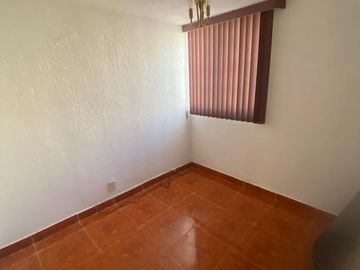 Coqueta Casa Sola, iluminada, c/vigilancia y excelente ubicación, en Coapa
