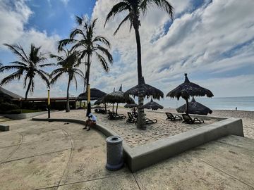 Departamento a pie de playa en Venta, Quintas del mar 2,