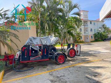 Departamento en planta baja que conecta a las áreas comunes. Incluye cuatrimoto y remolque