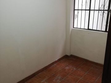 ¡Vendo Casa! en Av. Zaragoza - Urb. Pro 4to Sector Los Olivos