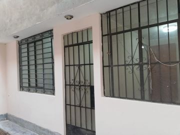 ¡Vendo Casa! en Av. Zaragoza - Urb. Pro 4to Sector Los Olivos