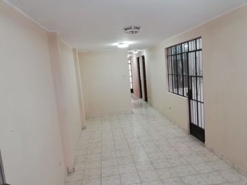 ¡Vendo Casa! en Av. Zaragoza - Urb. Pro 4to Sector Los Olivos