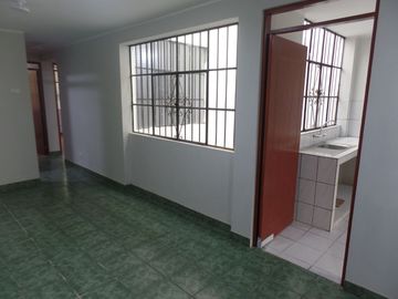 ¡Vendo Casa! en Av. Zaragoza - Urb. Pro 4to Sector Los Olivos