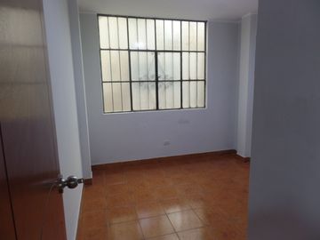¡Vendo Casa! en Av. Zaragoza - Urb. Pro 4to Sector Los Olivos